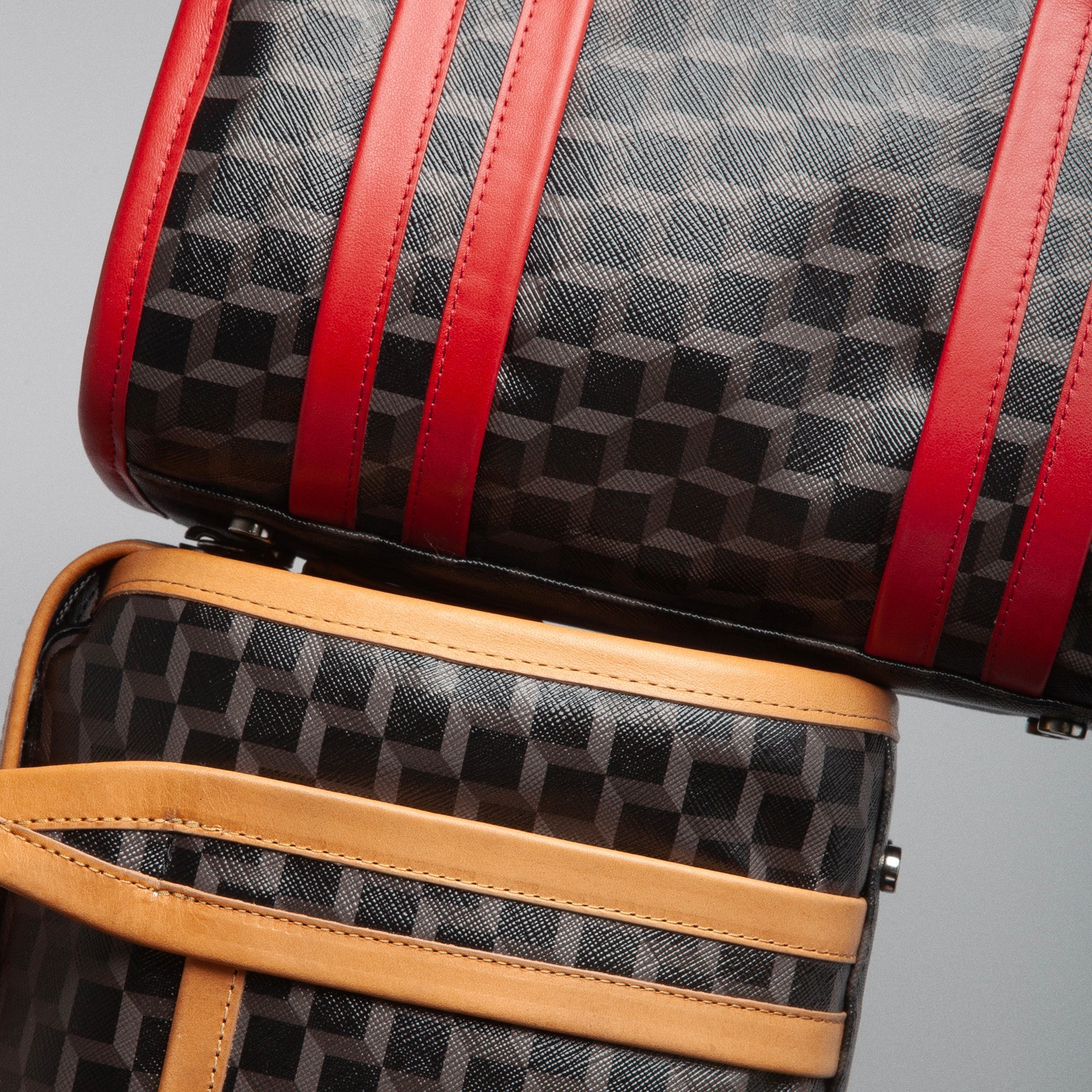 キャブ バッグ – PIERRE HARDY ONLINE BOUTIQUE