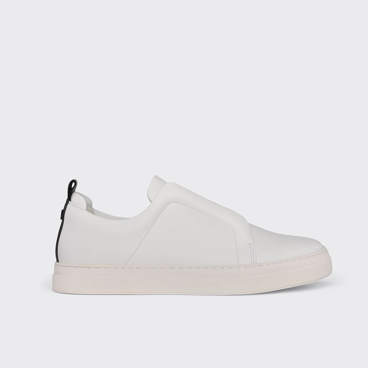 files/JS02Z_SLIDERSNEAKERS-CALF_WHITE-BLACKclassique_Piere_Hardy_01.jpg