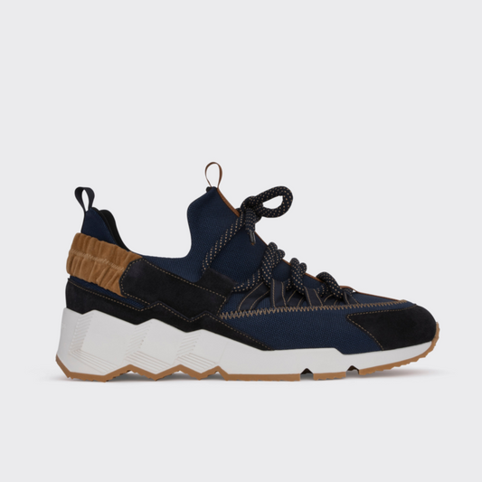 トレックコメット スニーカー　FOR MEN