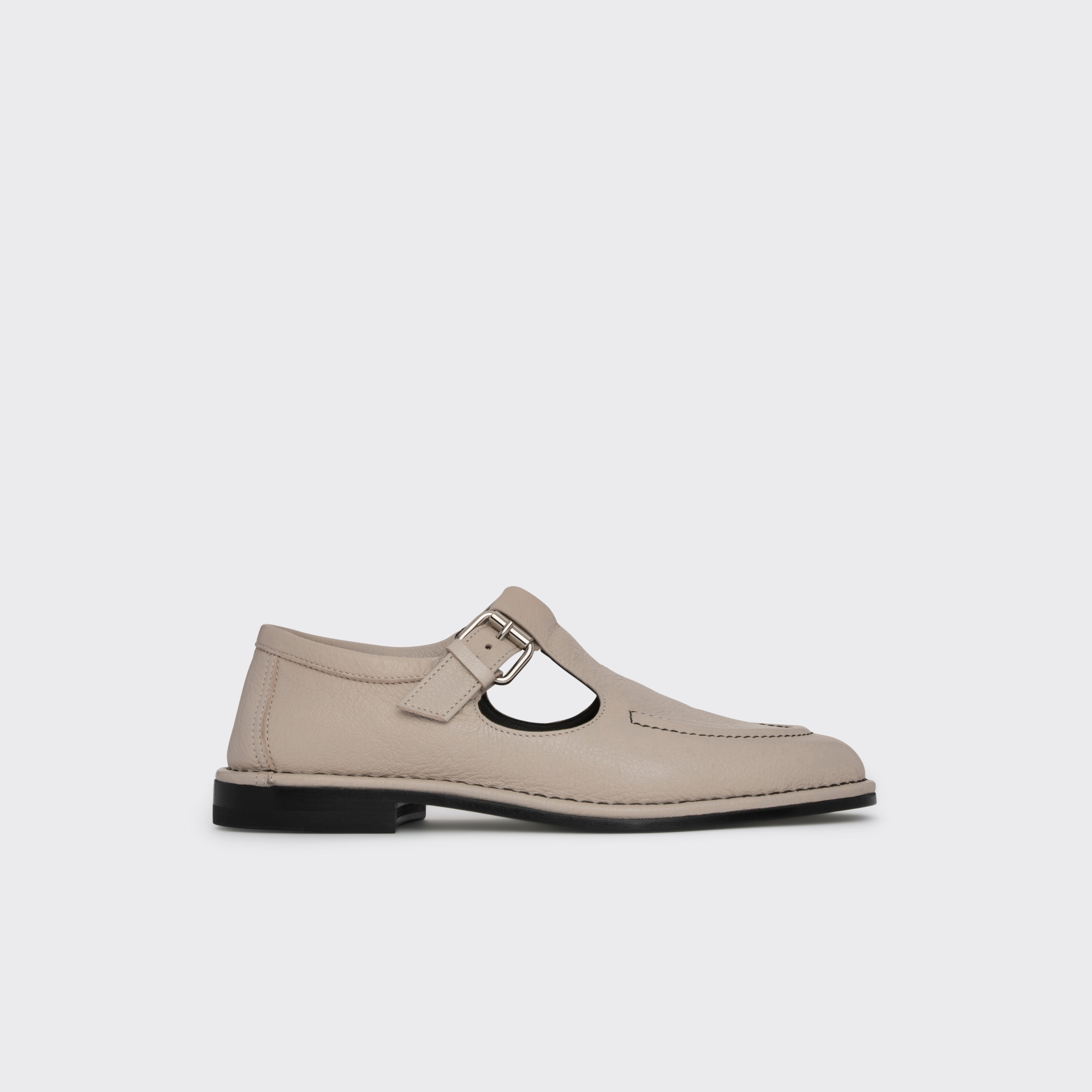 files/AEE02_GRAIN_KID_OFF_WHITE_black_stitching_Pierre_Hardy_01.jpg