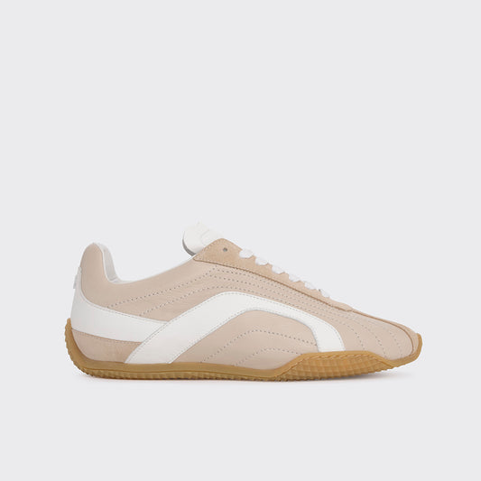 ジャンプ スニーカー