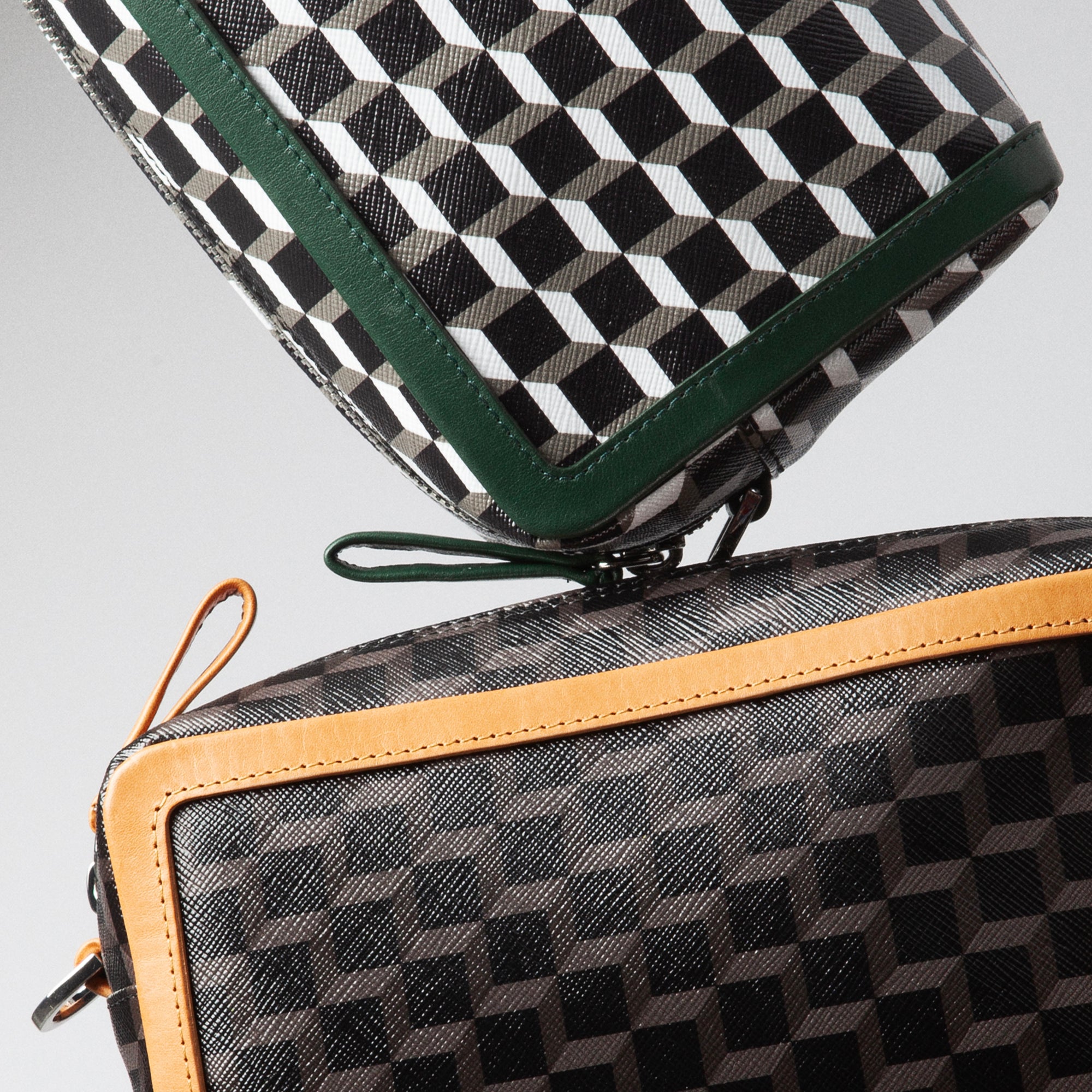 カメラバッグ マックス – PIERRE HARDY ONLINE BOUTIQUE